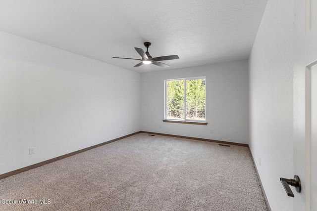 866 E Valley St S, Oldtown, ID 83822
