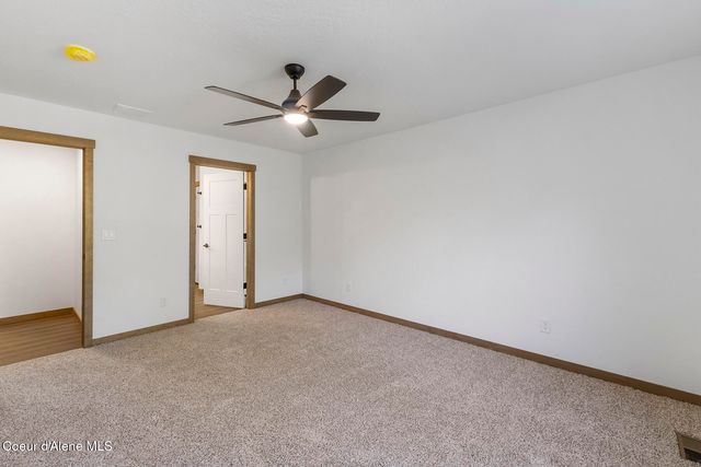 866 E Valley St S, Oldtown, ID 83822