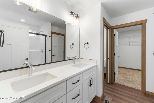 866 E Valley St S, Oldtown, ID 83822
