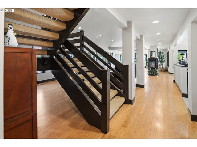 8008 Se EVERGREEN Hwy, Vancouver, WA 98664