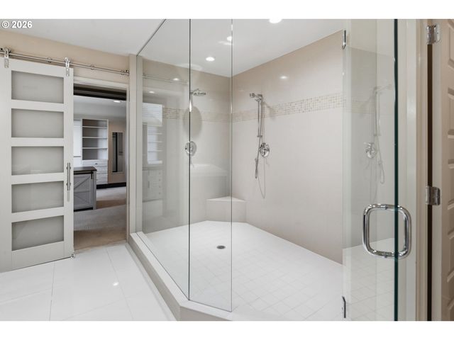 8008 Se EVERGREEN Hwy, Vancouver, WA 98664
