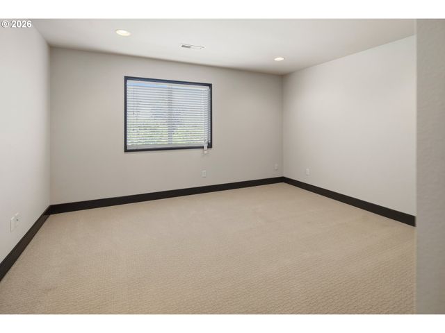 8008 Se EVERGREEN Hwy, Vancouver, WA 98664