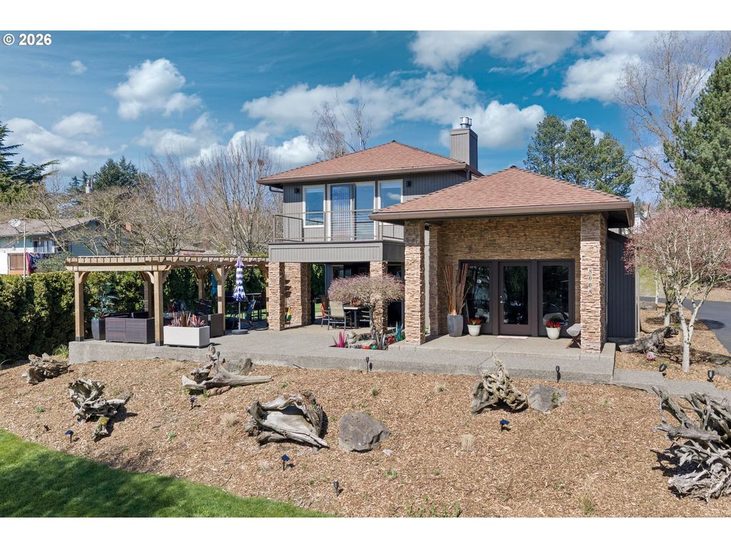 8008 Se EVERGREEN Hwy, Vancouver, WA 98664