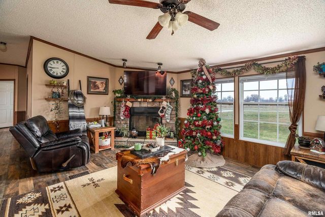 3996 Belgium Road, Mulkeytown, IL 62865