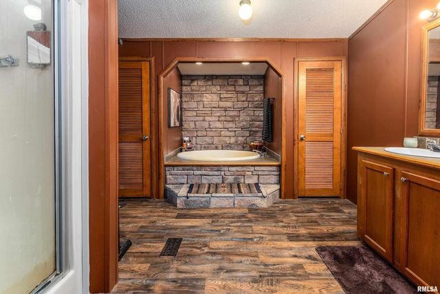 3996 Belgium Road, Mulkeytown, IL 62865