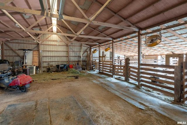 3996 Belgium Road, Mulkeytown, IL 62865