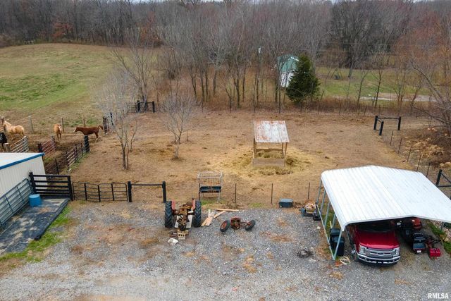 3996 Belgium Road, Mulkeytown, IL 62865