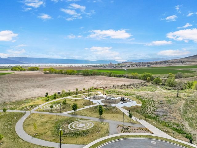 7465 N COTTAGE LN, Eagle Mountain, UT 84005
