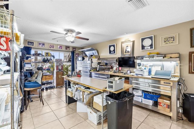 4319 SPINNAKER COVE LN, Tampa, FL 33615