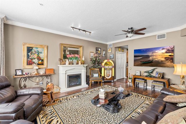 4319 SPINNAKER COVE LN, Tampa, FL 33615