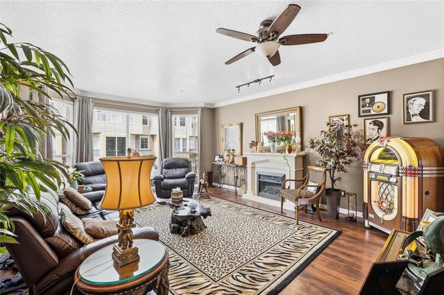 4319 SPINNAKER COVE LN, Tampa, FL 33615