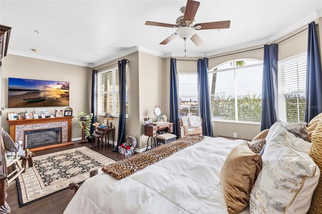 4319 SPINNAKER COVE LN, Tampa, FL 33615