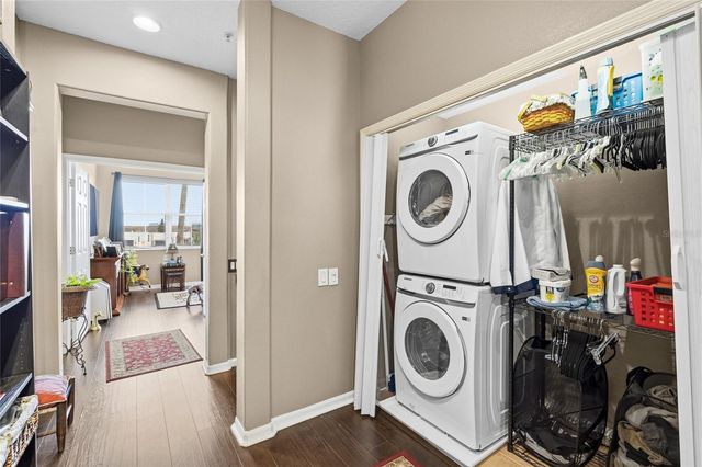 4319 SPINNAKER COVE LN, Tampa, FL 33615