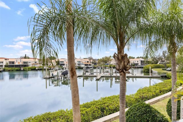 4319 SPINNAKER COVE LN, Tampa, FL 33615