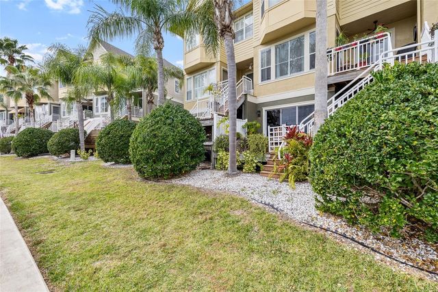 4319 SPINNAKER COVE LN, Tampa, FL 33615