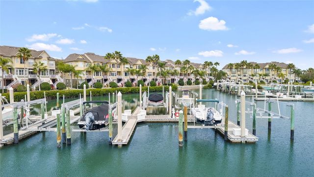 4319 SPINNAKER COVE LN, Tampa, FL 33615