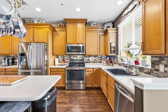 4319 SPINNAKER COVE LN, Tampa, FL 33615