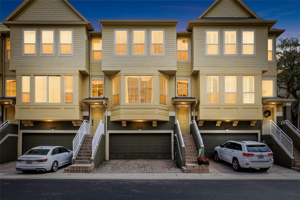 4319 SPINNAKER COVE LN, Tampa, FL 33615