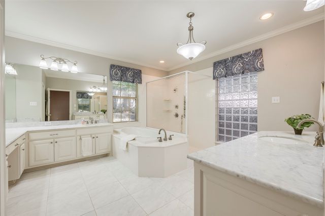 7016 Allen Place Drive, Fort Worth, TX 76116