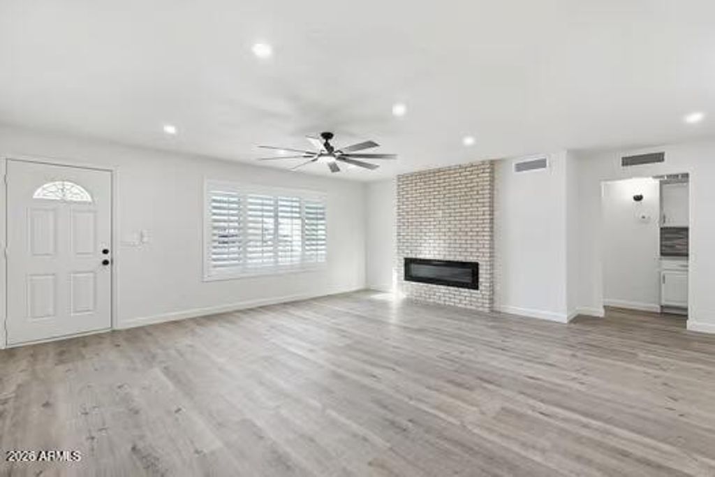 4218 W Grisworld Road, Phoenix, AZ 85051 — photo 3