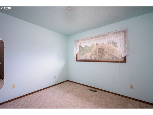 2926 Se 144TH Ave, Portland, OR 97236