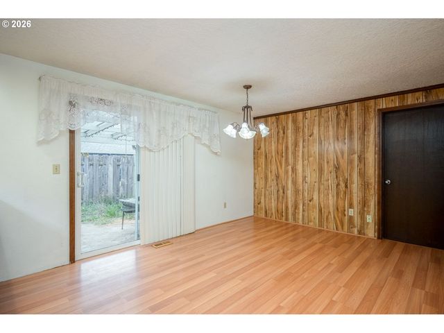 2926 Se 144TH Ave, Portland, OR 97236