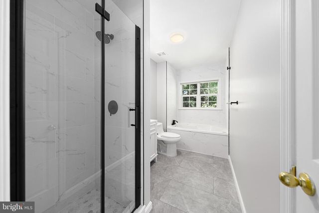 2032 S LANGLEY ST, Arlington, VA 22204