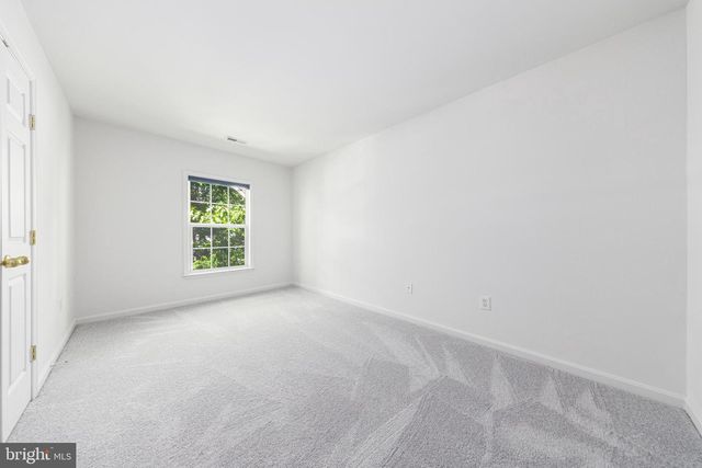 2032 S LANGLEY ST, Arlington, VA 22204
