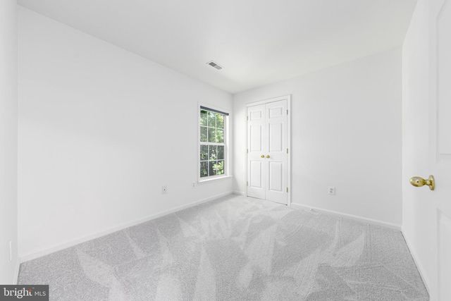 2032 S LANGLEY ST, Arlington, VA 22204