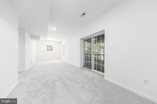2032 S LANGLEY ST, Arlington, VA 22204