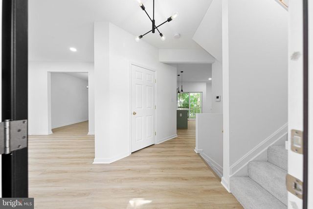 2032 S LANGLEY ST, Arlington, VA 22204