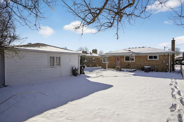 25602 Deborah, Redford, MI 48239