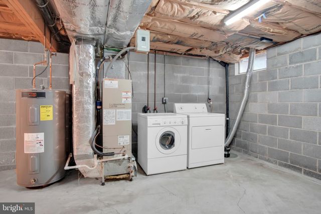 815 ALLENVIEW DR, Mechanicsburg, PA 17055