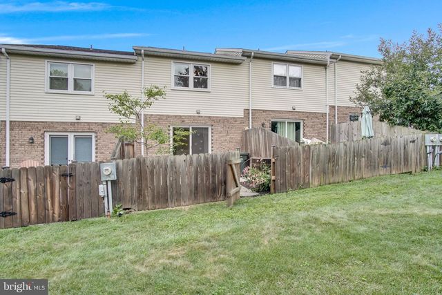 815 ALLENVIEW DR, Mechanicsburg, PA 17055
