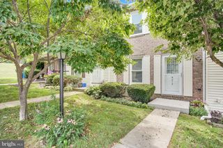 815 ALLENVIEW DR, Mechanicsburg, PA 17055