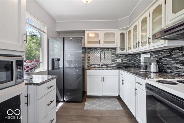 9115 E Washington Street, Indianapolis, IN 46229