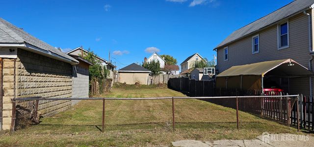 15 Henry Street, South River, NJ 08882