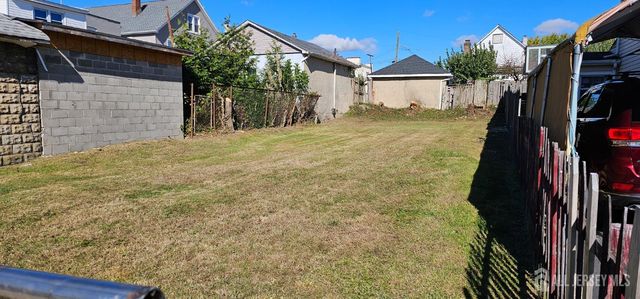 15 Henry Street, South River, NJ 08882