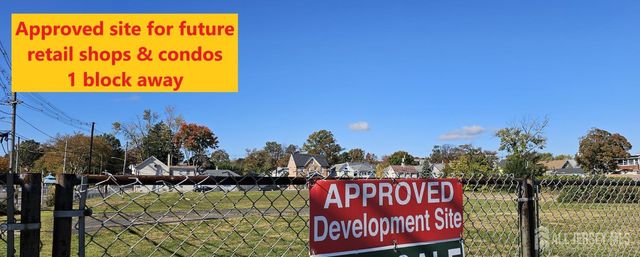 15 Henry Street, South River, NJ 08882