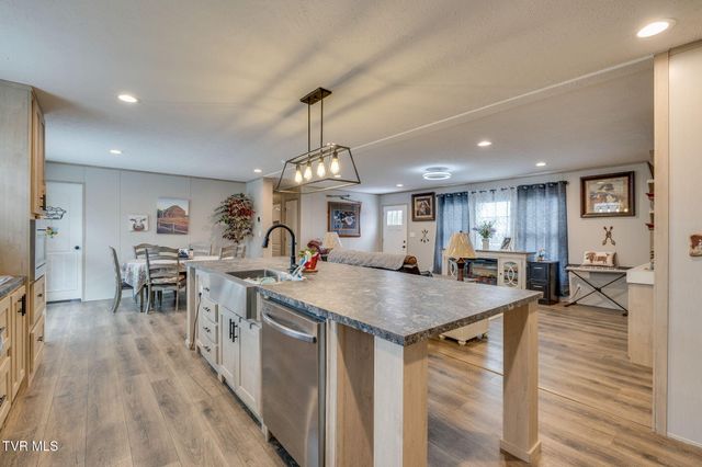 2475 South Wesley Chapel Road, Greeneville, TN 37745