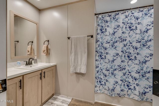 2475 South Wesley Chapel Road, Greeneville, TN 37745