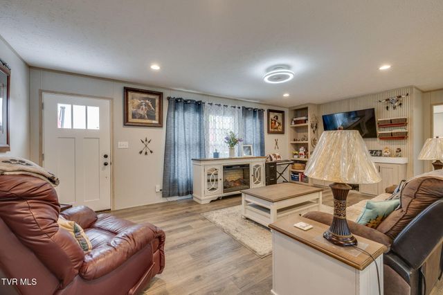 2475 South Wesley Chapel Road, Greeneville, TN 37745