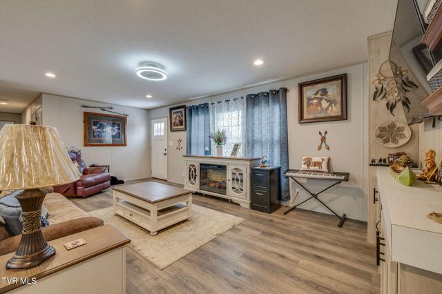 2475 South Wesley Chapel Road, Greeneville, TN 37745