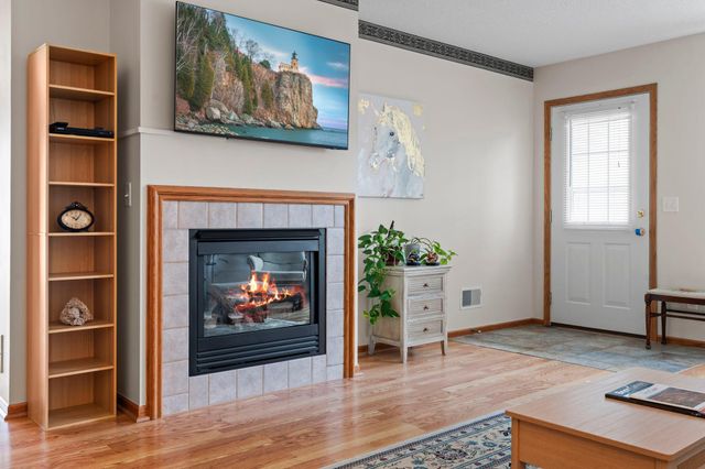 2754 Wagon Wheel Trail, Chaska, MN 55318