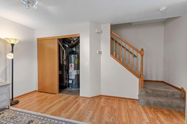 2754 Wagon Wheel Trail, Chaska, MN 55318
