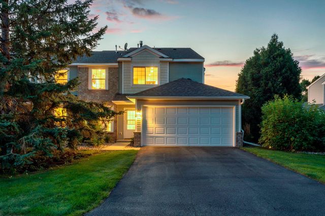 2754 Wagon Wheel Trail, Chaska, MN 55318