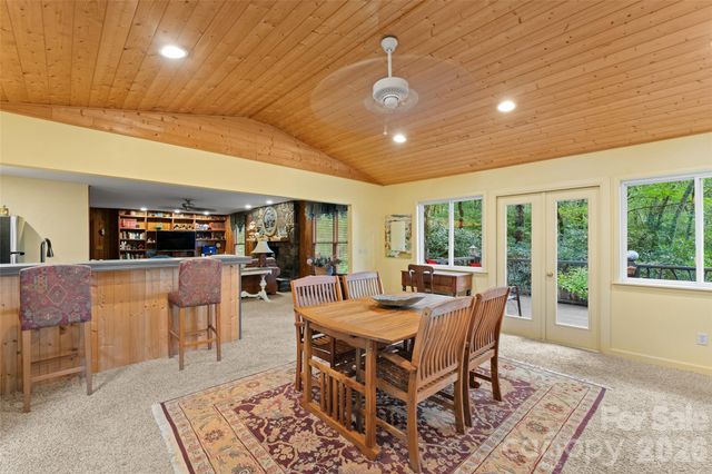 219 Kentwood Lane, Pisgah Forest, NC 28768