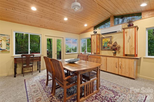 219 Kentwood Lane, Pisgah Forest, NC 28768