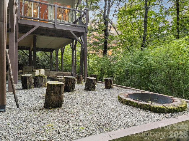 219 Kentwood Lane, Pisgah Forest, NC 28768