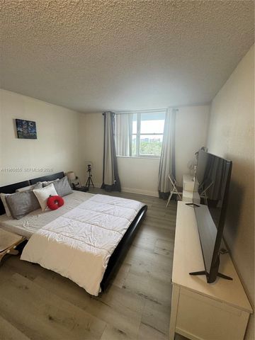 1805 Sans Souci Blvd 510, North Miami, FL 33181